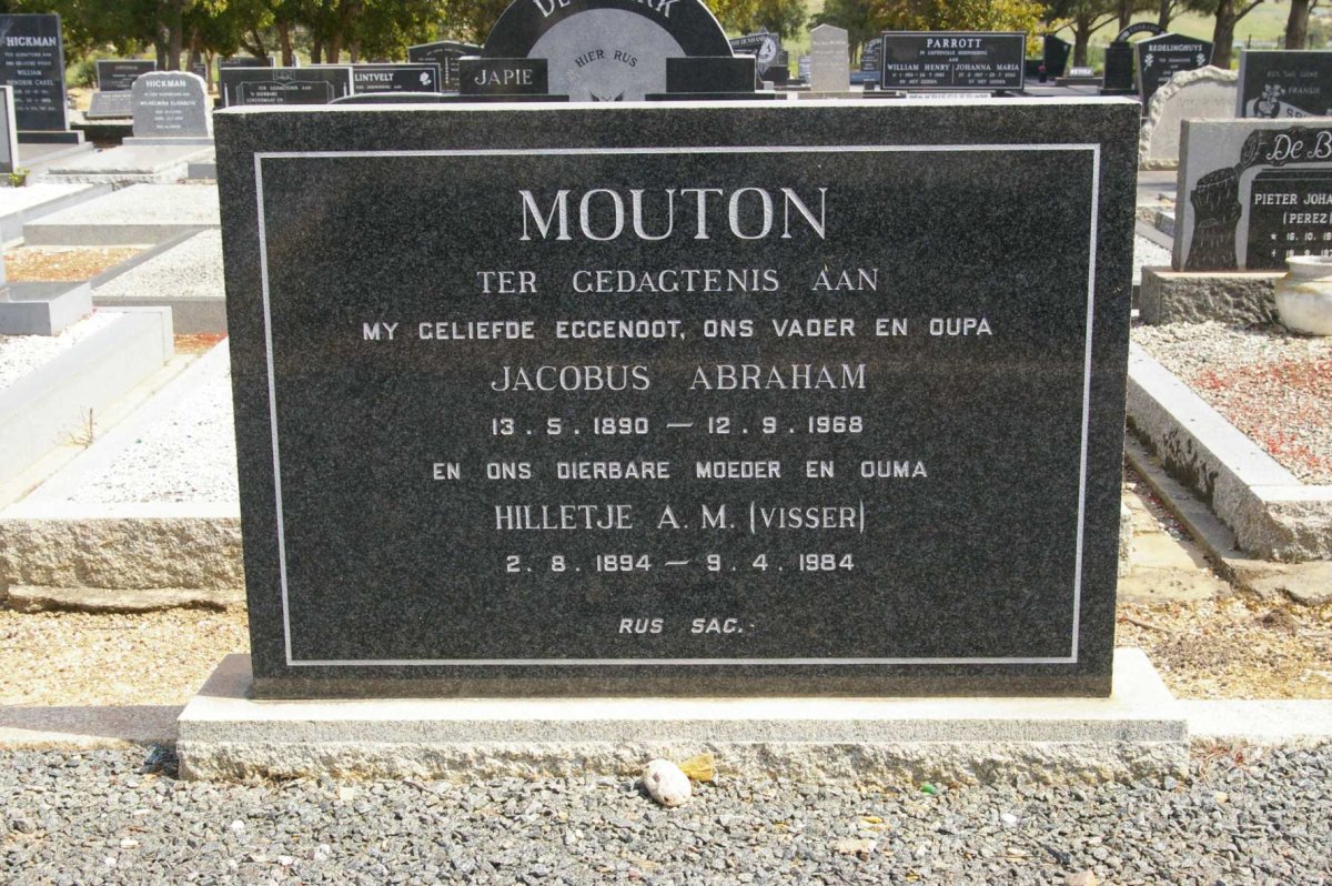 MOUTON Jacobus Abraham 1890-1968 &amp; Hilletje A.M. VISSER 1894-1984