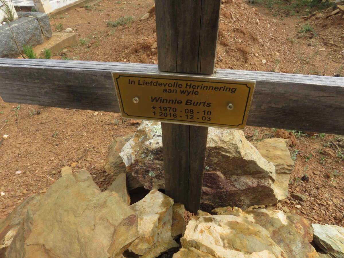 BURTS Winnie 1970-2016
