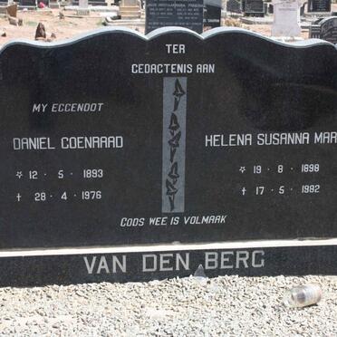 BERG Daniel Coenraad, van den 1893-1976 &amp; Helena Susanna Maria 1898-1982