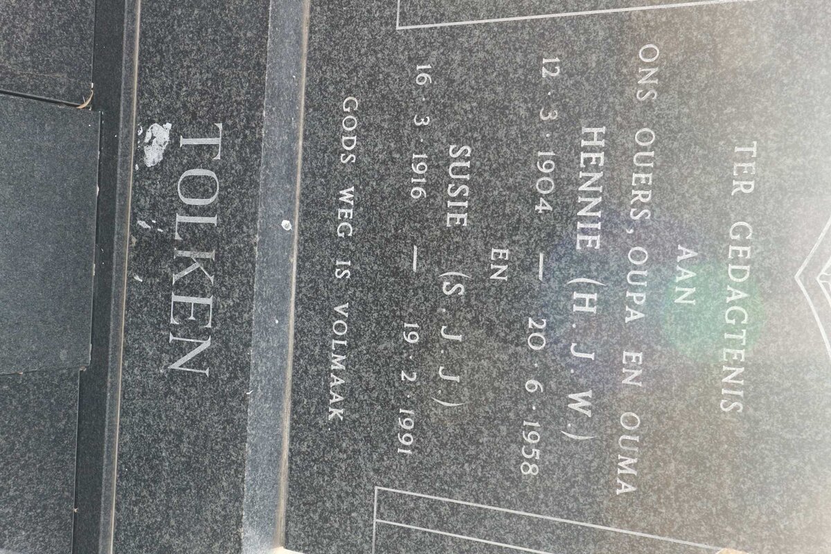 TOLKEN H.J.W. 1904-1958 &amp; S.J.J. 1916-1991