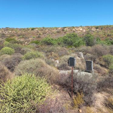 Western Cape, VREDENDAL district, Klawer Wynkelders, Melkboom 384, farm cemetery