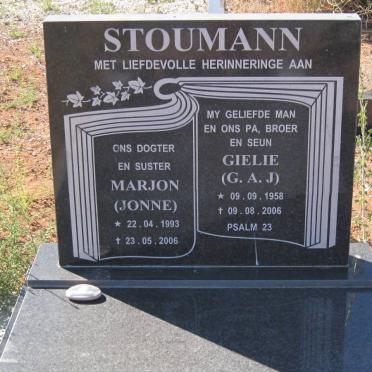 STOUMANN G.A.J. 1958-2006 :: STOUMANN Marjon 1993-2006