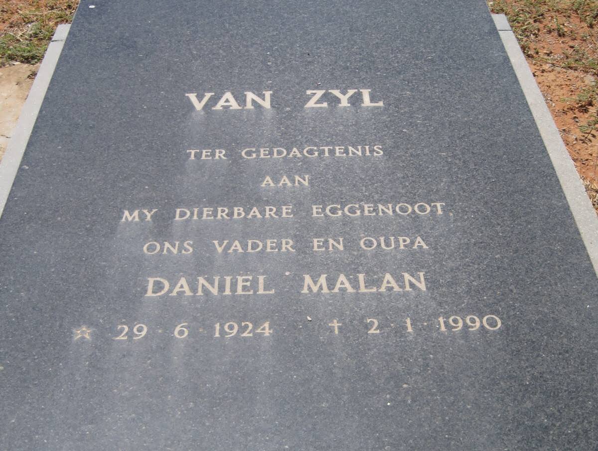 ZYL Daniel Malan, van 1924-1990