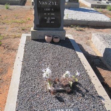 ZYL Gert N., van 1912-1969 :: VAN ZYL Cecilia Jacoba 1913-2003