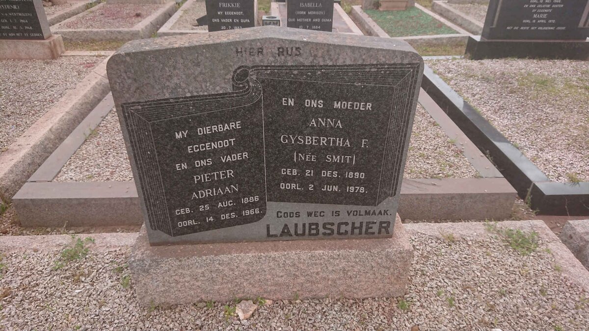 LAUBSCHER Pieter Adriaan 1886-1966 &amp; Gysbertha F. SMIT 1890-1978