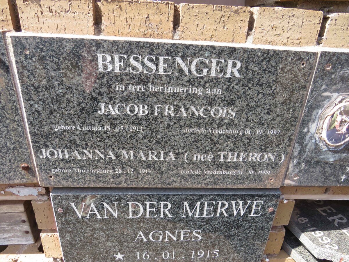 BESSENGER Jacob Francois 1913-1997 &amp; Johanna Maria THERON 1913-1999