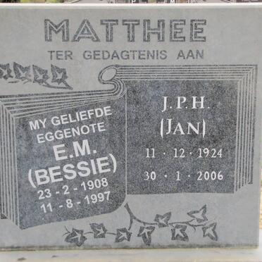 MATTHEE J.P.H. 1924-2006 &amp; E.M. 1908-1997
