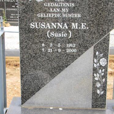 SWART Susanna M.E. 1912-2000