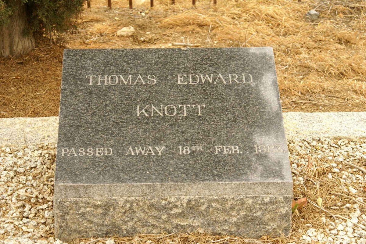 KNOTT Thomas Edward -1963