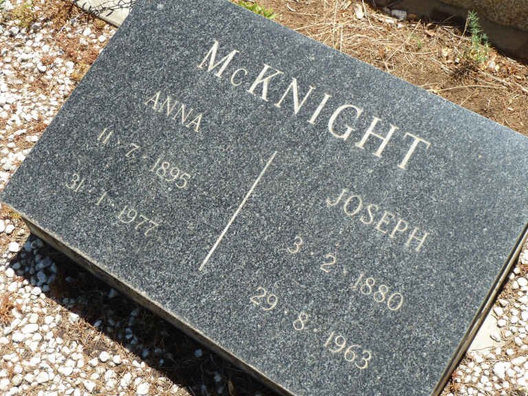 McKNIGHT Joseph 1880-1963 &amp; Anna 1895-1977