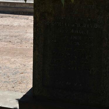 UYS Petrus J. 18??-1949 &amp; Magdalena Johanna MULLER 1??7-1944