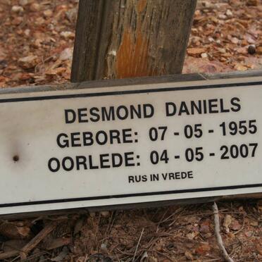 DANIELS Desmond 1955-2007