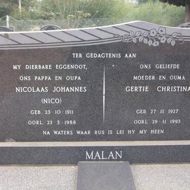 MALAN Nicolaas Johannes 1911-1988 &amp; Gertie Christina 1927-1993