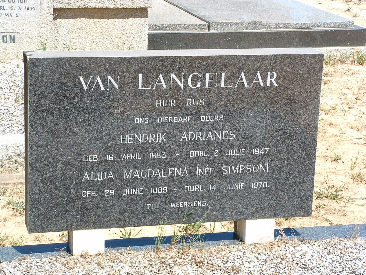 LANGELAAR Hendrik Andrianes, van 1883-1947 &amp; Alida Magdalena SIMPSON 1889-1970