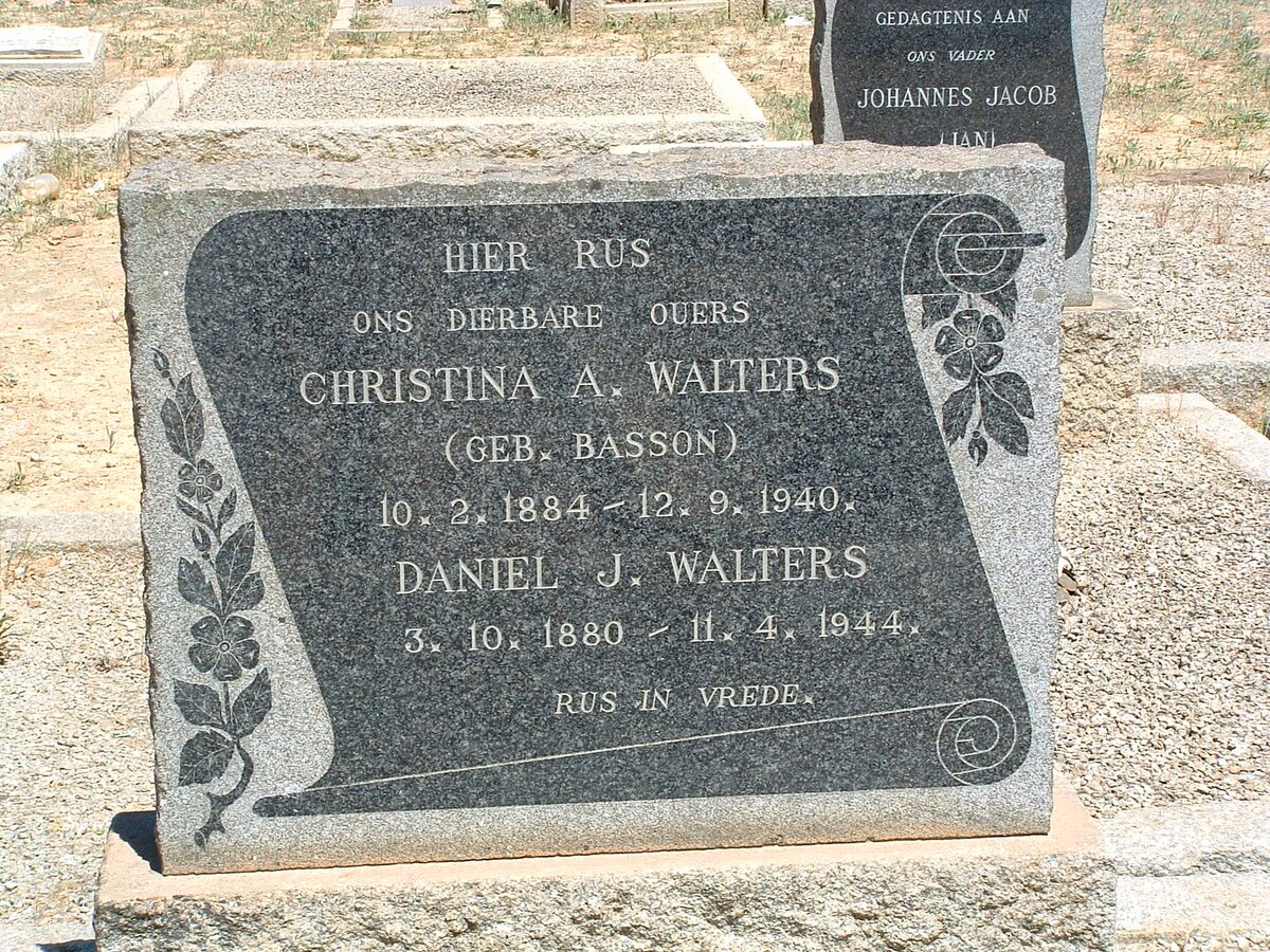 WALTERS Daniel J. 1880-1944 &amp; Christina A. BASSON 1884-1940