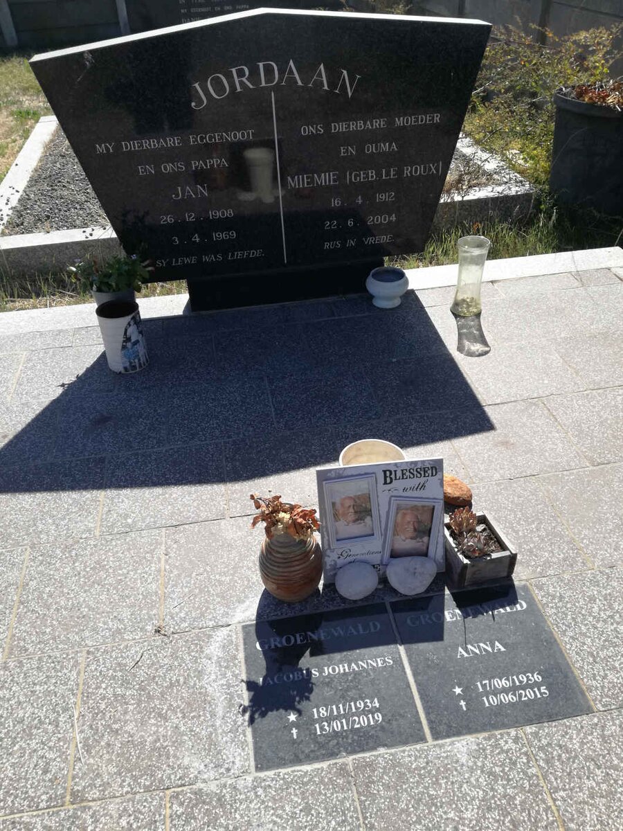 JORDAAN Jan 1908-1969 &amp; Miemie LE ROUX 1912-2004 :: GROENEWALD Jacobus Johannes 1934-2019 &amp; Anna 1936-2015
