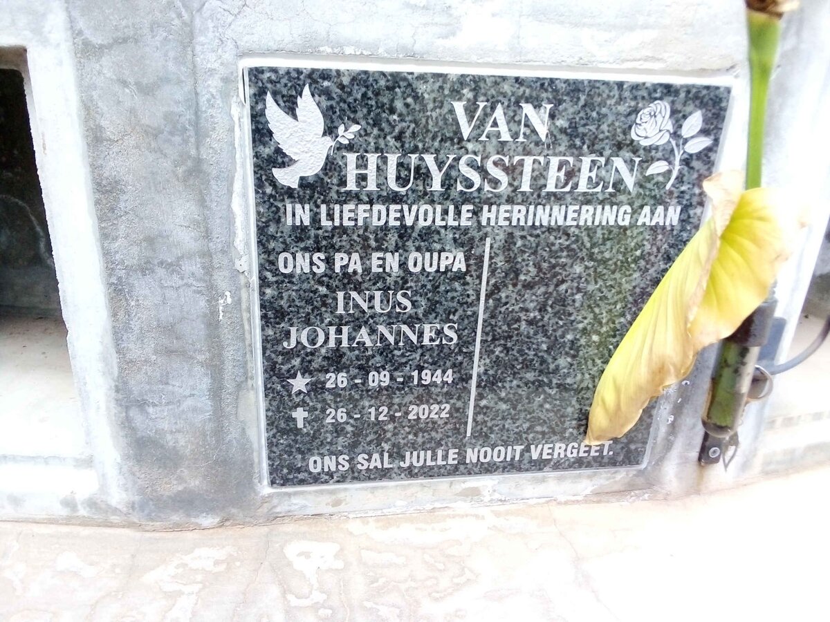 HUYSSTEEN Inus Johannes, van 1944-2022