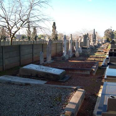 3. Overview of old graves against the fence