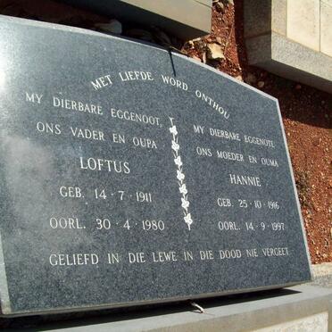 RIEKERT Loftus 1911-1980 &amp; Hannie 1916-1997