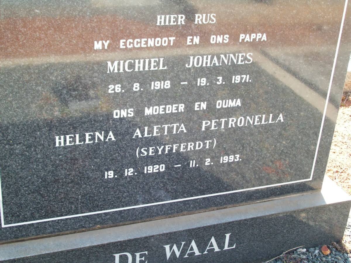 WAAL Michiel Johannes, de 1918-1971 &amp; Helena Aletta Petronella SEYFFERDT 1920-1993