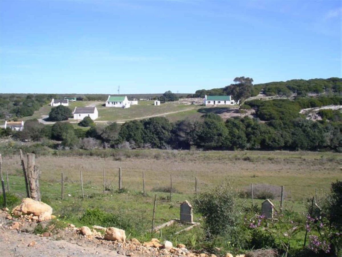 1. Begraafplaas en Plaas Oorsig