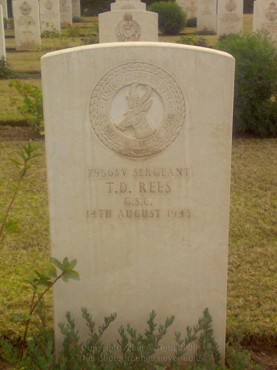 REES T.D. -1943