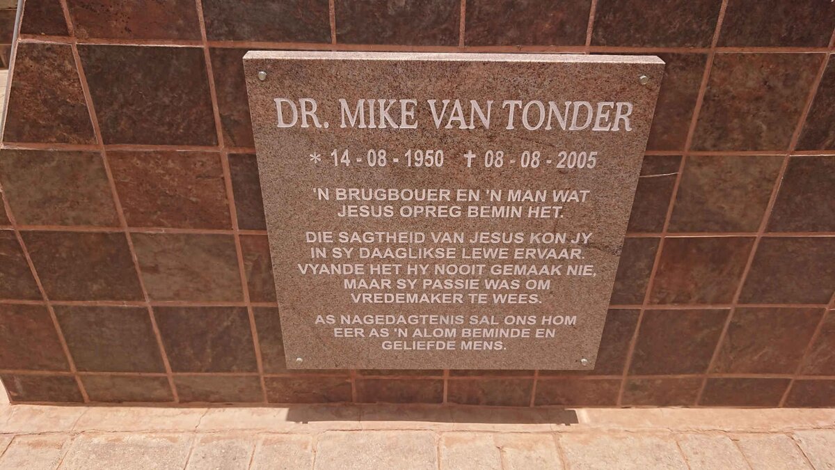 TONDER Mike, van 1950-2005