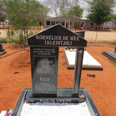 WEE Kornelius, de 1948-2021 