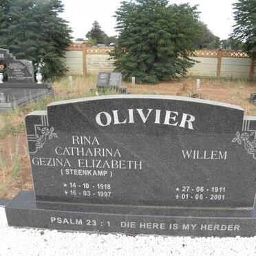OLIVIER Willem 1911-2001 &amp; Catharina Gezina Elizabeth STEENKAMP 1918-1997