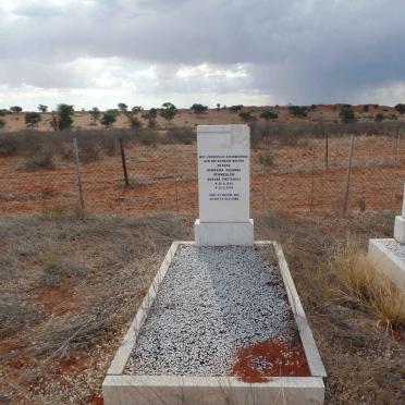 Namibia, HARDAP region, Gochas, Spioenkop, farm cemetery