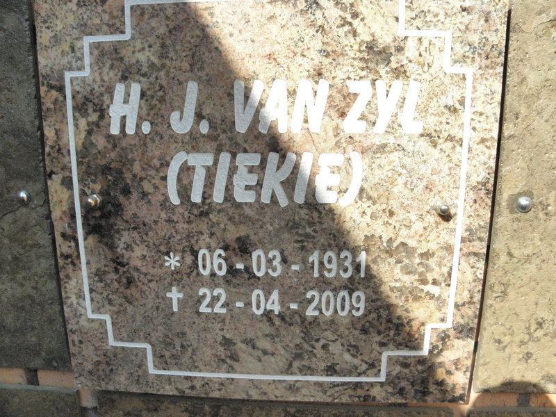 ZYL H.J., van 1931-2009