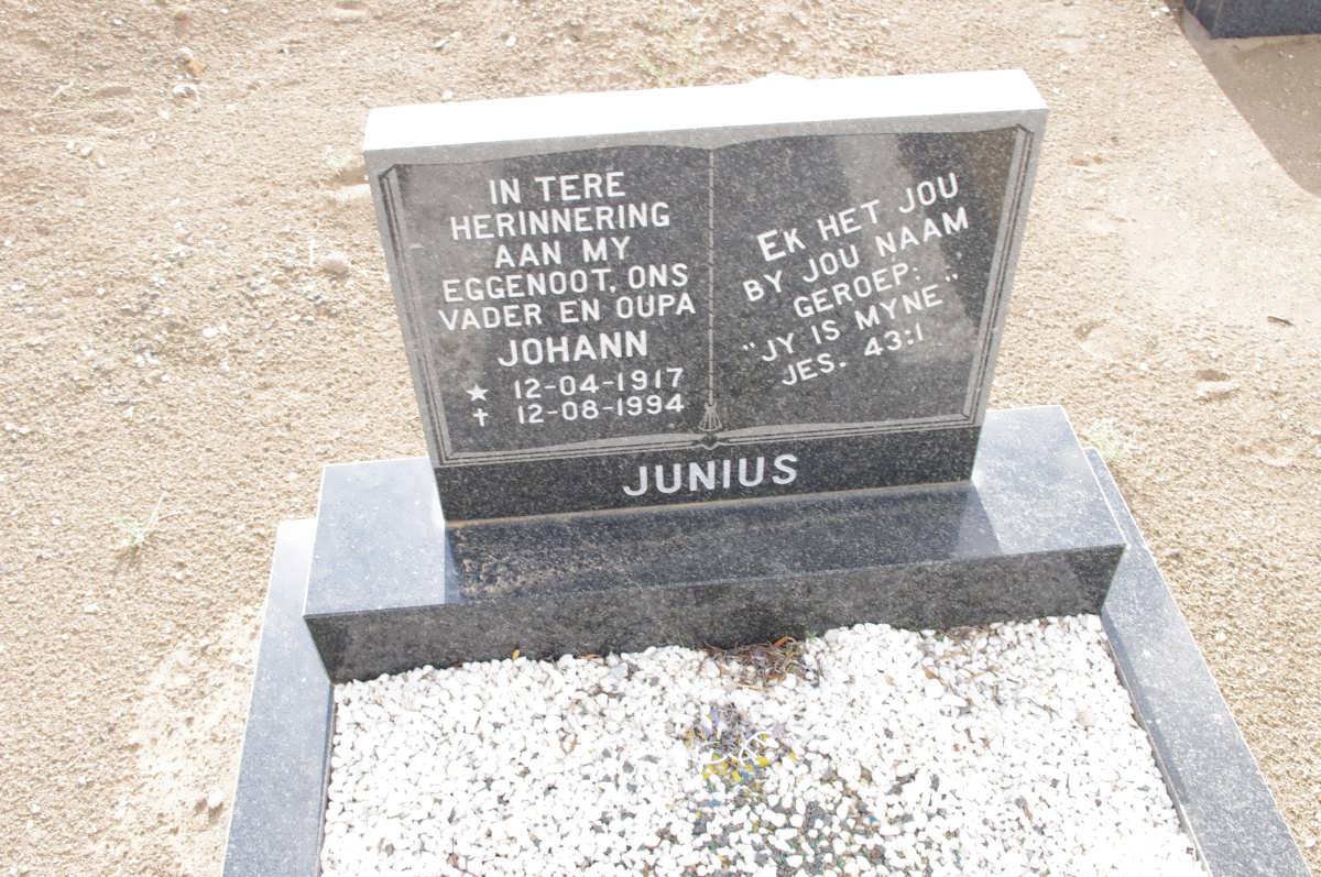 JUNIUS Johann 1917-1994