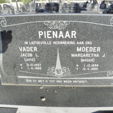 PIENAAR Jacob L. 1897-1988 &amp; Margaretha 1898-1985