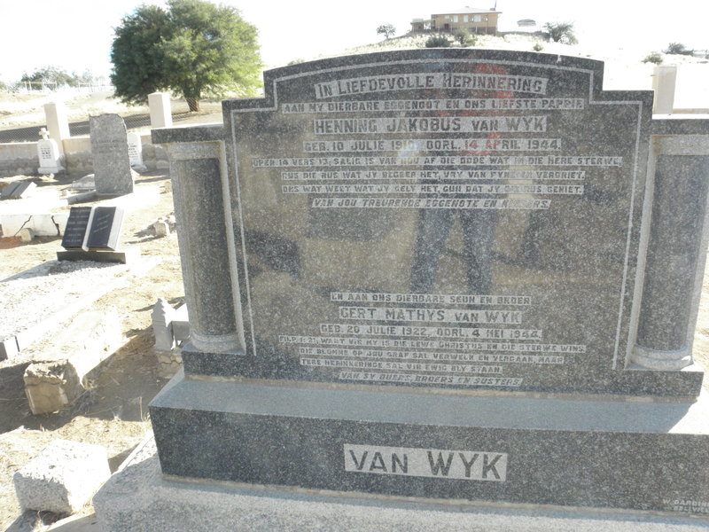 WYK Henning Jakobus, van 1910-1944 :: VAN WYK Gert Mathys 1922-1944