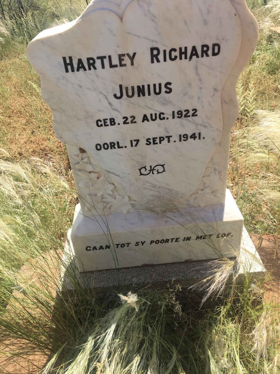 JUNIUS Hartley Richard 1922-1941