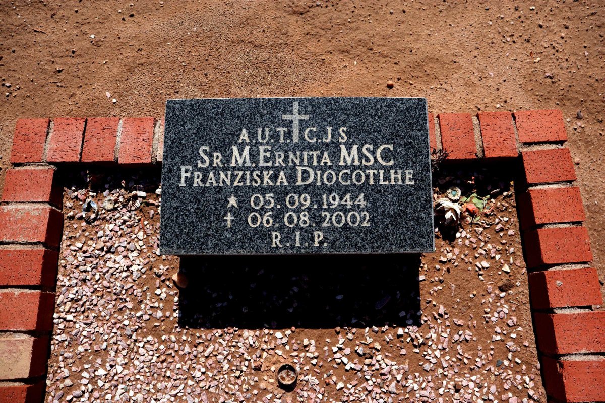 DIOCOTLHE Franziska 1944-2002