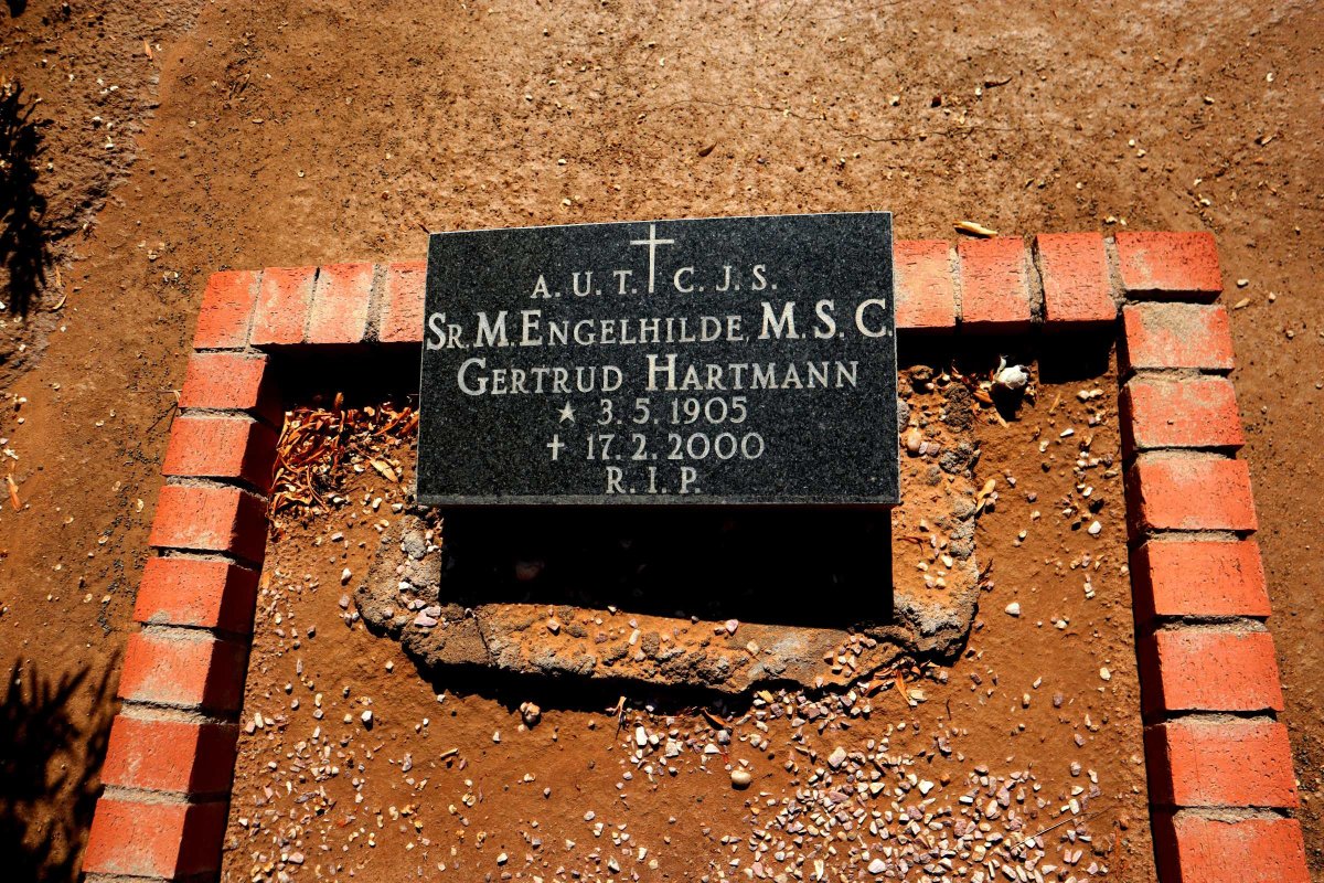 HARTMANN Gertrud 1905-2000