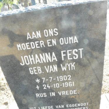 F - Vanne :: Surnames - F