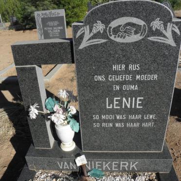 NIEKERK Lenie, van