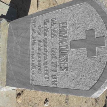 DOESES Emma 1895-1947