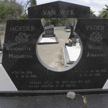 WYK Wessel Johannes, van 1912-1989 &amp; Antoinette Magaretha 1916-1988