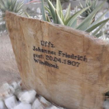 U - Surnames :: Vanne - U