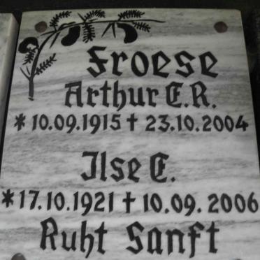 FROESE Arthur F.R. 1915-2004 &amp; Ilse F. 1921-2006