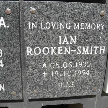 SMITH Ian, Rooken 1930-1994