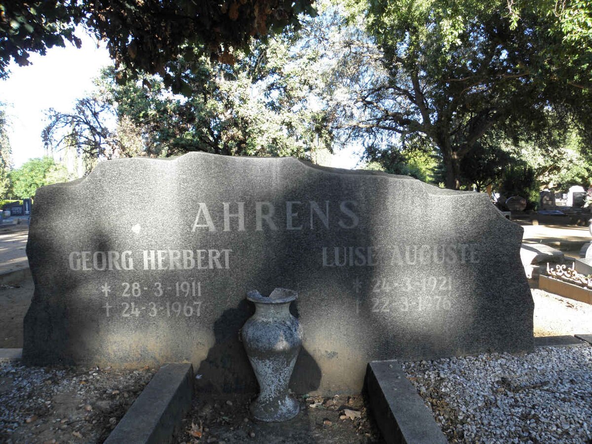 AHRENS Georg Herbert 1911-1967 &amp; Luise Auguste 1921-1976