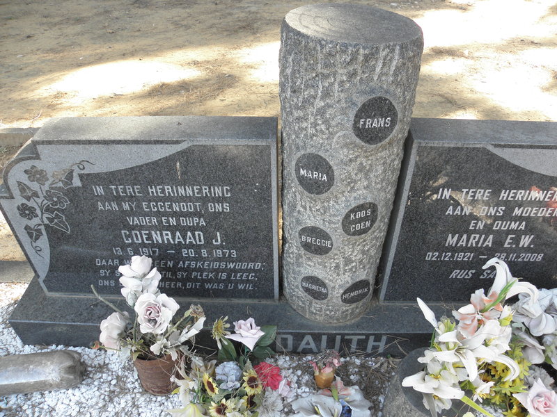 DAUTH Coenraad J. 1917-1973 &amp; Maria E.W. 1921-2008