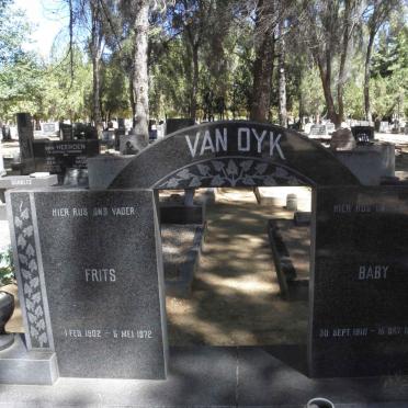 D - Vanne :: Surnames - D