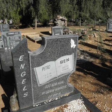 ENGELS Ben 1933-2005 &amp; Petro 1948-2000