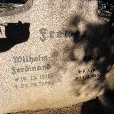 FREWER Wilhelm Ferdinand 1911-1969 &amp; Edith 1915-1988