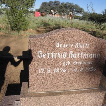 HARTMANN Gertrud nee SEEBÖGER 1896-1956